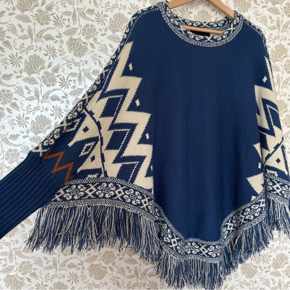 Fantastic Fawn Navy Fringe Poncho Sweater Aztec Knit Size S - Picture 2 of 7